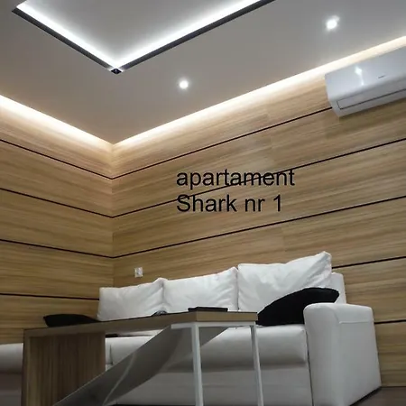 Shark Апартаменты *