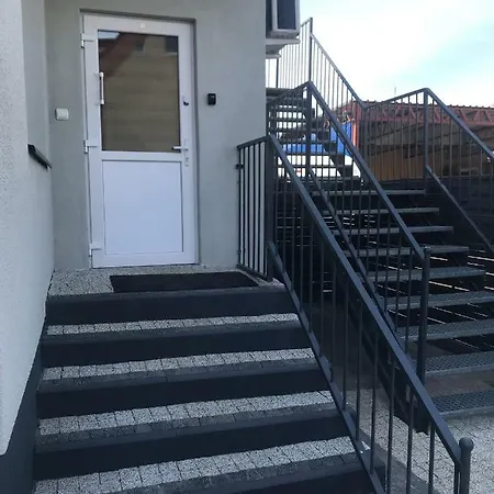 Апартаменты Shark